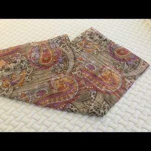 Retro look scarf